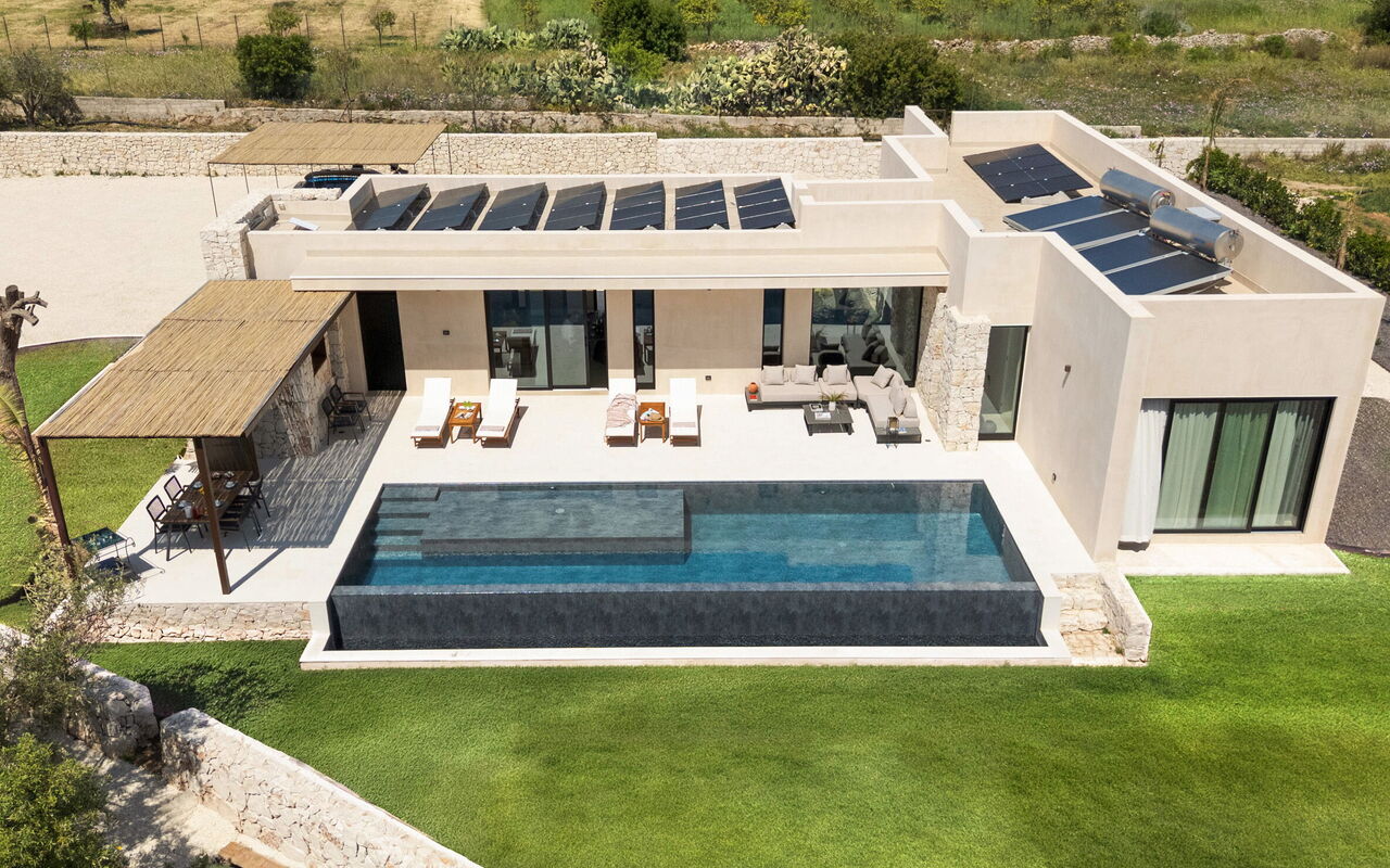 Eos Villa: all'aperto, Esterni, Giardino, Piscina