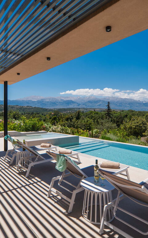 Villa Melia: all'aperto, Piscina