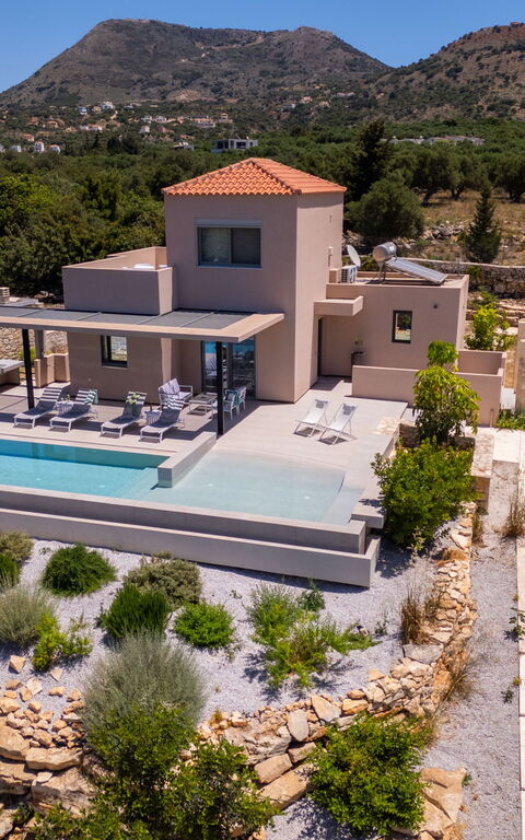 Villa Melia: all'aperto, Piscina
