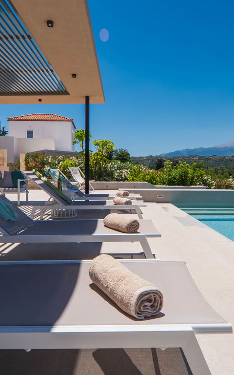 Villa Melia: all'aperto, Piscina