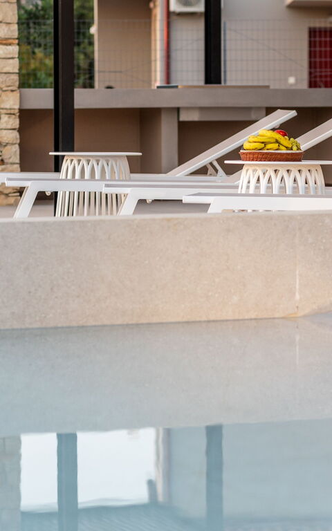 Villa Melia: all'aperto, Esterni