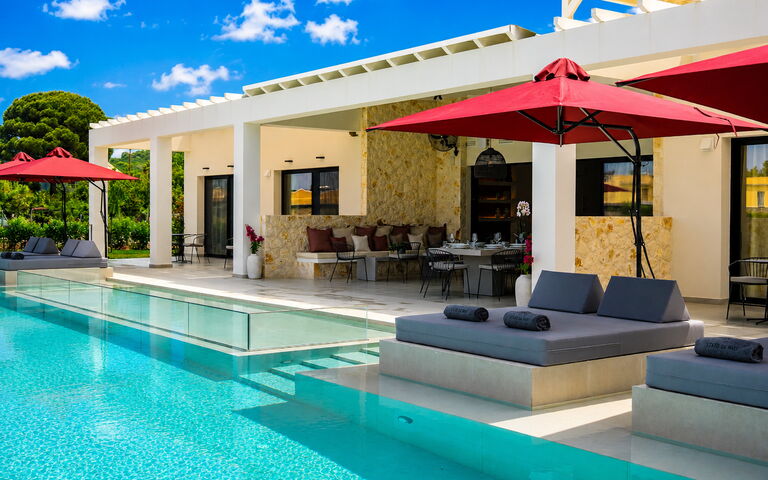Villa Nobilita: all'aperto, Esterni, Giardino, Piscina