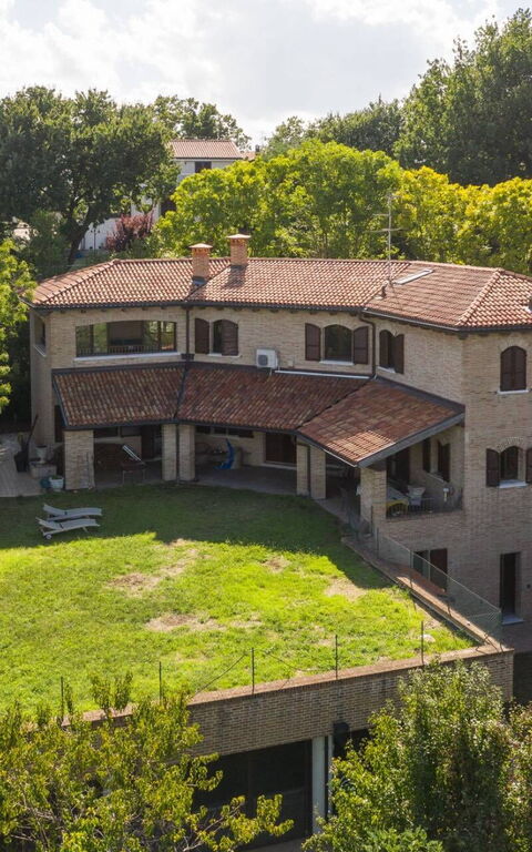 Villa Belvedere San Bartolo: all'aperto, Esterni, Giardino