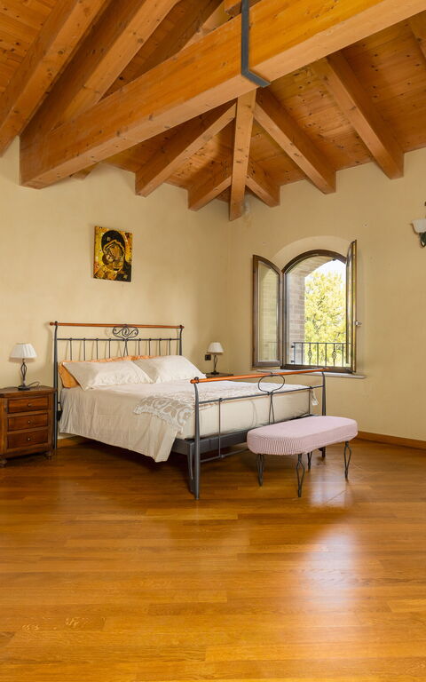 Villa Belvedere San Bartolo: Camera da letto