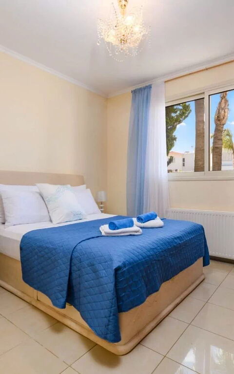Royal Beachfront Villa: Camera da letto