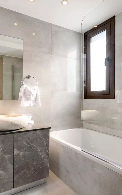 Serenity Seafront Villa: Bagno