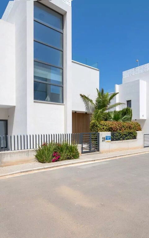 By the Beach - Sea Pearl Villa: Entrata Principale