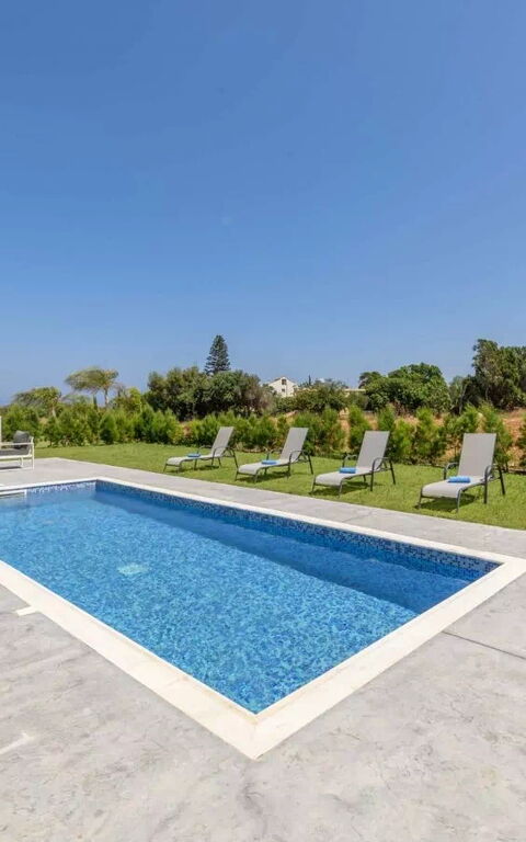 By the Beach - White Coral Villa: all'aperto, Esterni, Giardino, Piscina