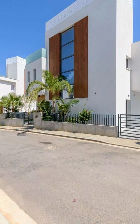 By the Beach - White Coral Villa: Entrata Principale