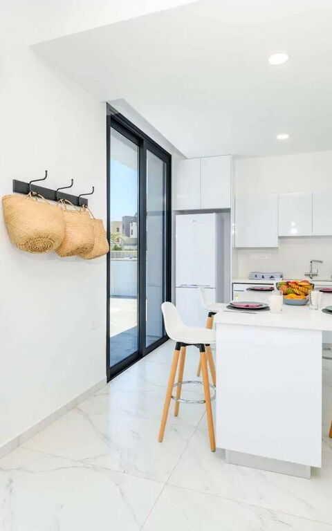 By the Beach - White Coral Villa: Sala da pranzo