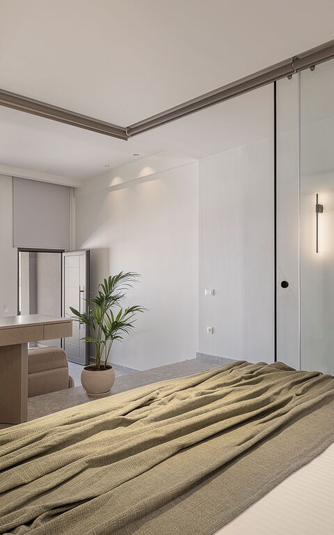 Ares Luxurious Residence: Camera da letto