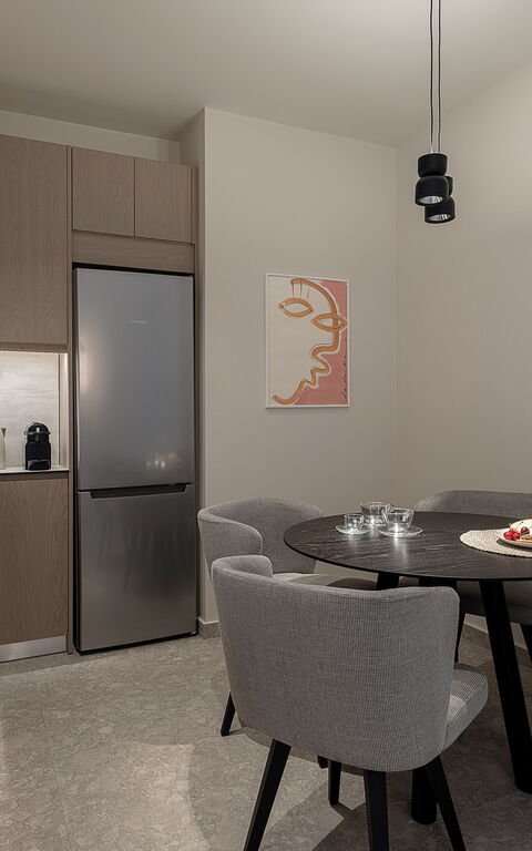 Ares Luxurious Residence: Cucina, Sala da pranzo