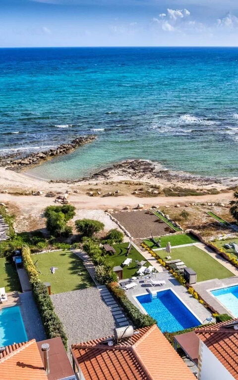 Aya Thekla Beach House: Piscina, Vista Panoramica