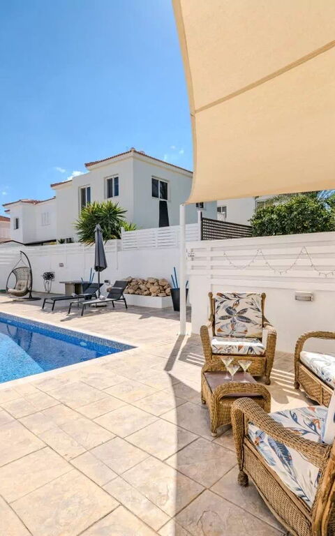 Ayia Triada Beach Gardens: all'aperto, Esterni, Piscina