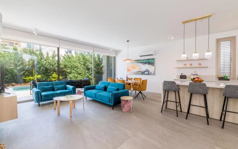 Azure Seaview - Ruby Villa: Soggiorno