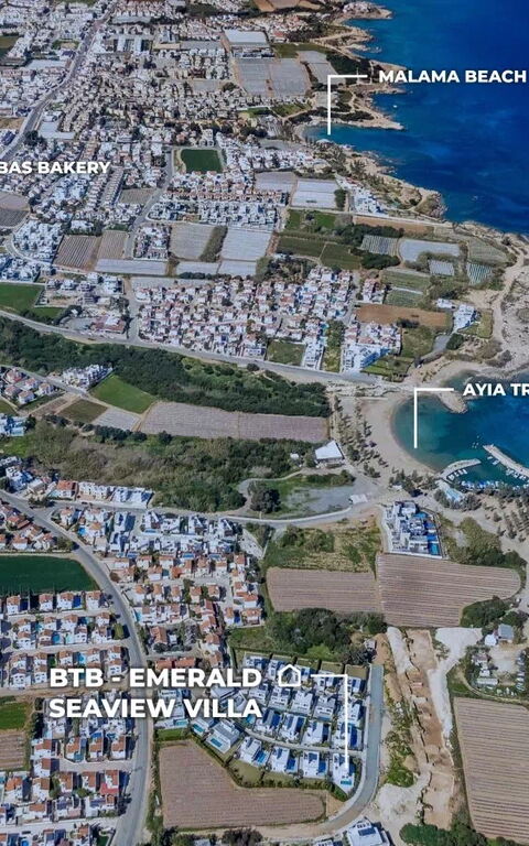 By the Beach - Emerald Seaview Villa: Vista Panoramica