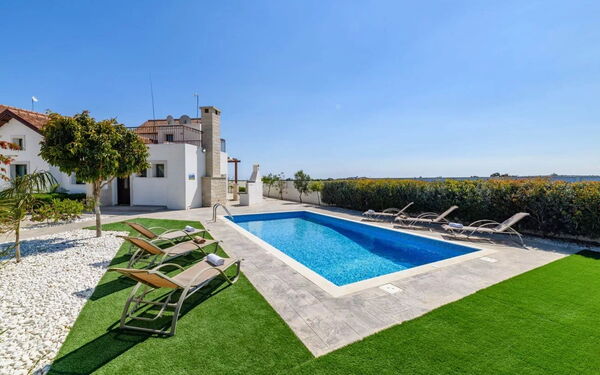 Kymma Seaview #24: all'aperto, Esterni, Giardino, Piscina