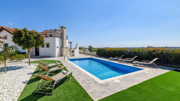 Kymma Seaview #24: all'aperto, Esterni, Giardino, Piscina
