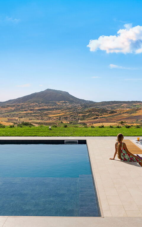 Villa Chabada: all'aperto, Esterni, Giardino, Idromassaggio, Piscina, Vista Panoramica