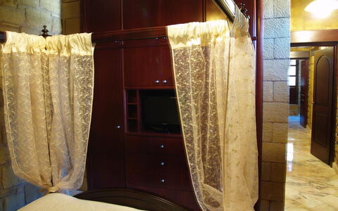 Alloggio Suite Price Elias