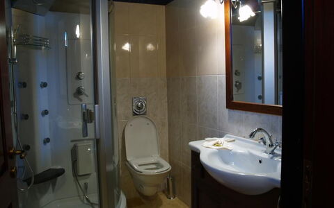 Alloggio Suite Price Elias