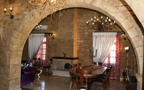 Alloggio Suite Price Elias