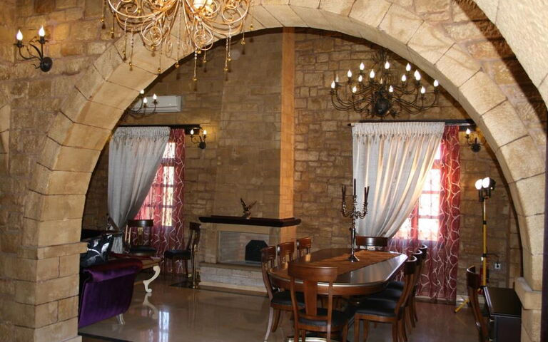 Alloggio Suite Price Elias