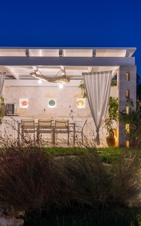 Villa Calanthia: all'aperto, Balcone / Terrazza / Patio, Esterni, Giardino