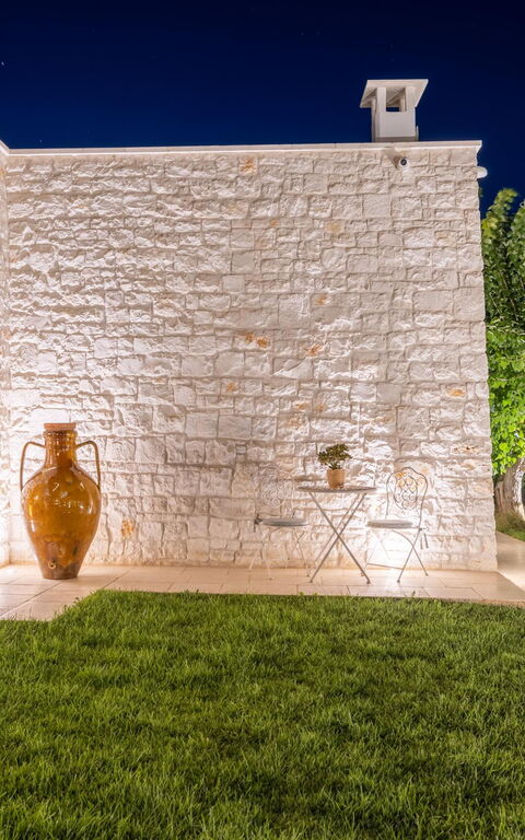 Villa Calanthia: all'aperto, Esterni, Giardino