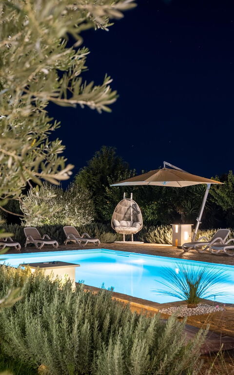 Villa Calanthia: all'aperto, Esterni, Giardino, Piscina