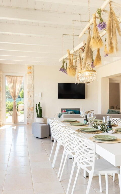Villa Calanthia: Sala da pranzo, Soggiorno
