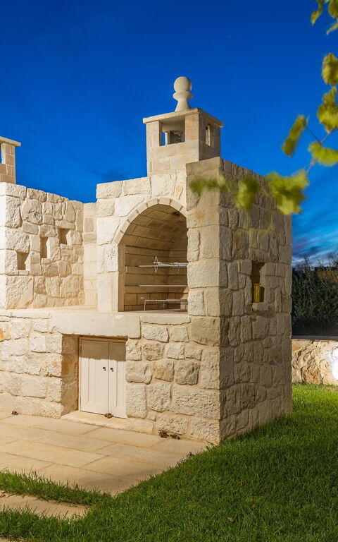 Villa Icaria: all'aperto, Esterni, Giardino