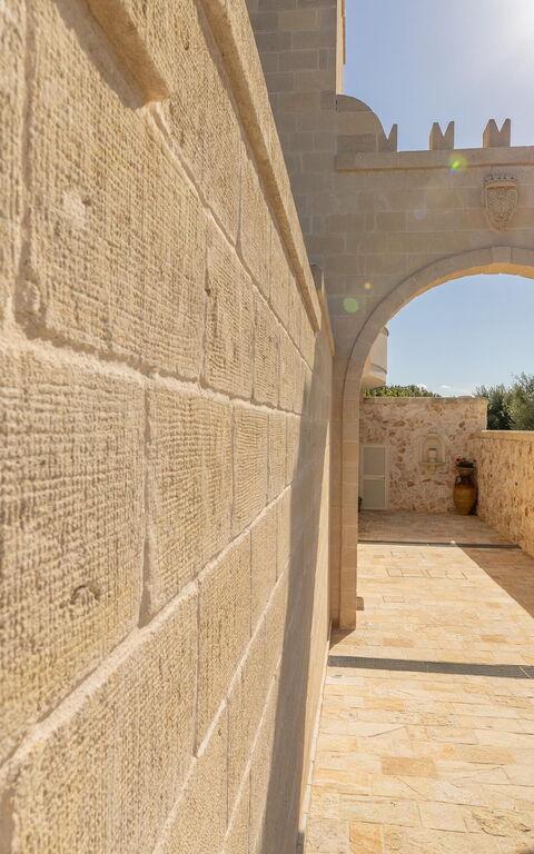 Villa Icaria: all'aperto, Esterni