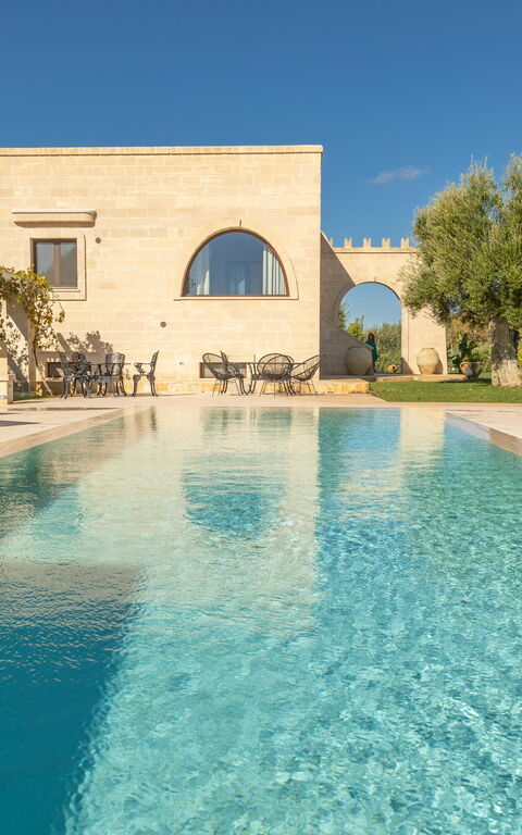 Villa Icaria: all'aperto, Esterni, Piscina