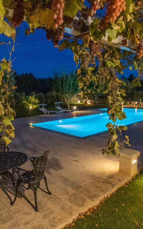 Villa Icaria: all'aperto, Esterni, Giardino, Piscina