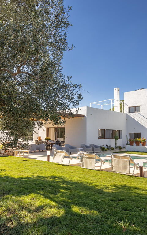 Villa Perla del Mare: all'aperto, Esterni, Giardino