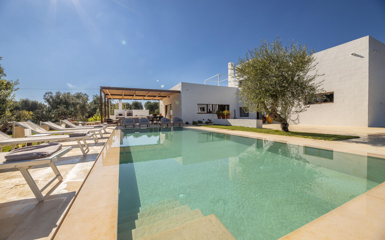 Villa Perla del Mare: all'aperto, Esterni, Piscina