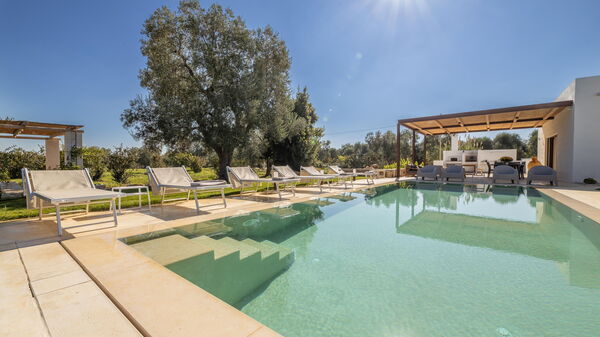 Villa Perla del Mare: all'aperto, Esterni, Piscina