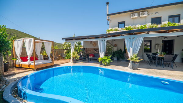 Casa del Miele: all'aperto, Esterni, Piscina