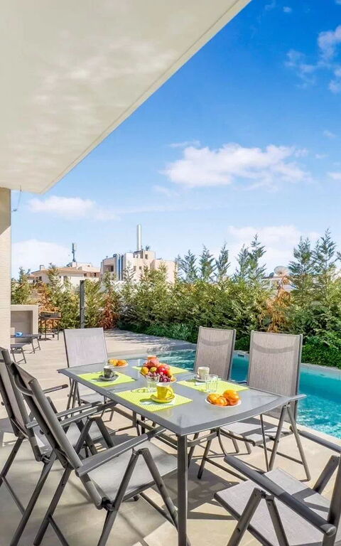 Azure Seaview- Garnet Villa: all'aperto, Balcone / Terrazza / Patio, Esterni, Piscina