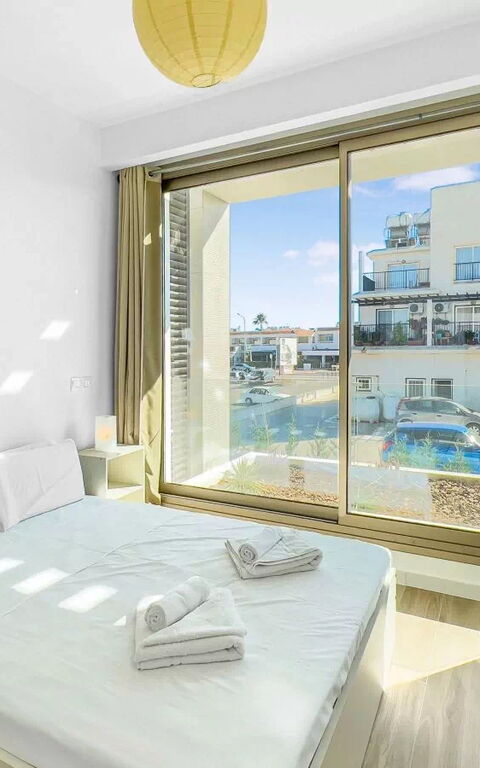 Azure Seaview- Garnet Villa: Camera da letto