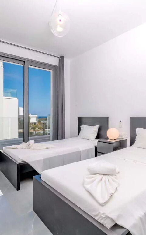 By the Beach - Aura Villa: Camera da letto
