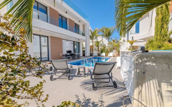 By the Beach - Aura Villa: all'aperto, Esterni, Piscina