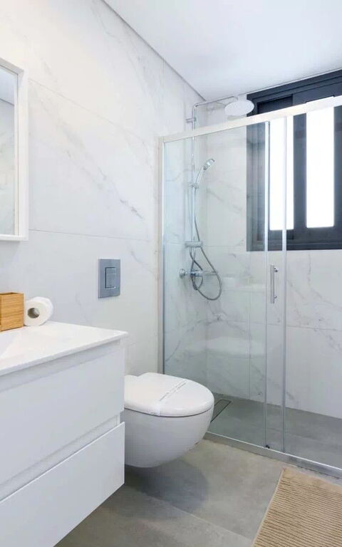 By the Beach - Blue Topaz Villa: Bagno