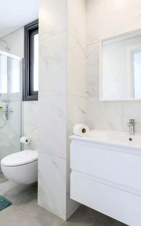By the Beach - Blue Topaz Villa: Bagno