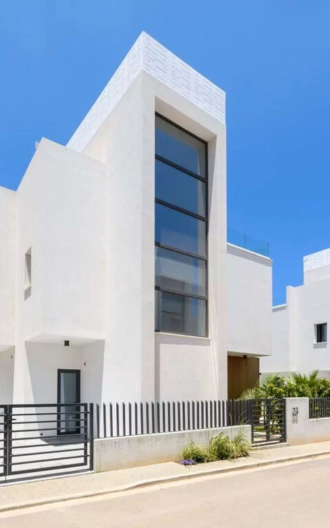 By the Beach - Blue Topaz Villa: Entrata Principale
