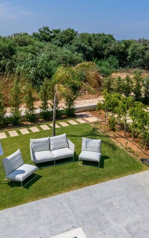 By the Beach - Blue Topaz Villa: all'aperto, Esterni, Giardino