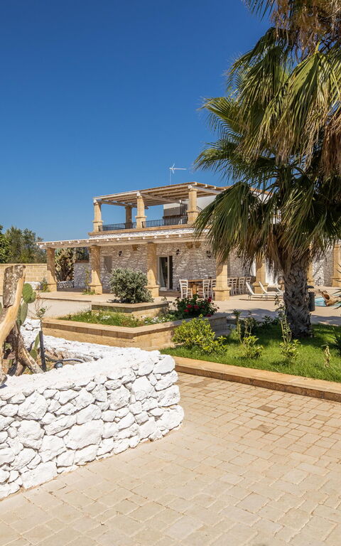 Villa Ametista: all'aperto, Esterni, Giardino