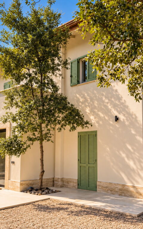 Roc Villa: all'aperto, Esterni