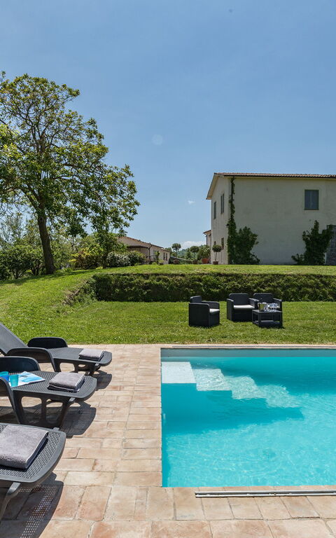 Villa a Casa di Giovanni: all'aperto, Esterni, Giardino, Piscina